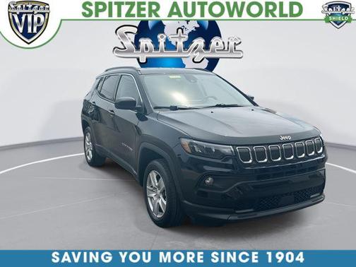 Diamond Black 2022 Jeep Compass Latitude
