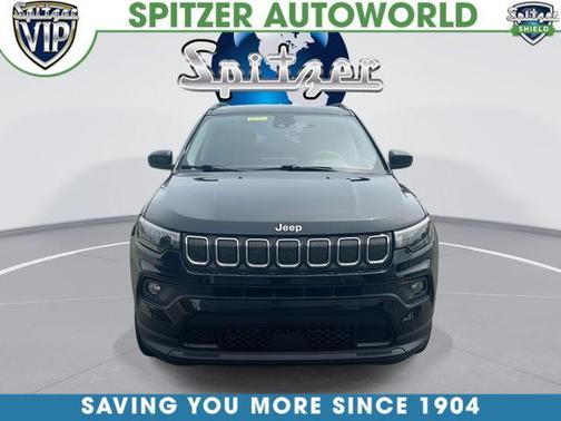 Diamond Black 2022 Jeep Compass Latitude