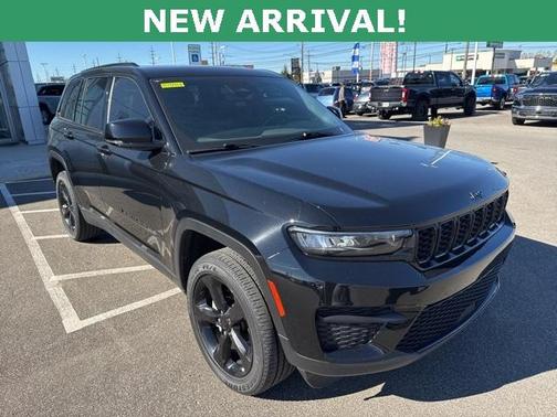 2022 Jeep Grand Cherokee Altitude