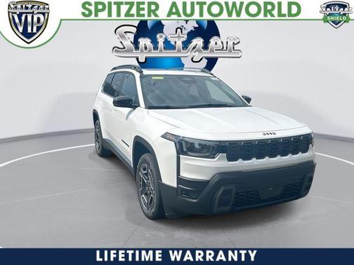 Bright White Clearcoat 2026 Jeep Cherokee LAREDO/LIMITED