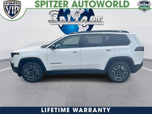Bright White Clearcoat 2026 Jeep Cherokee LAREDO/LIMITED