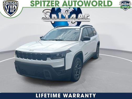 Bright White Clearcoat 2026 Jeep Cherokee LAREDO/LIMITED