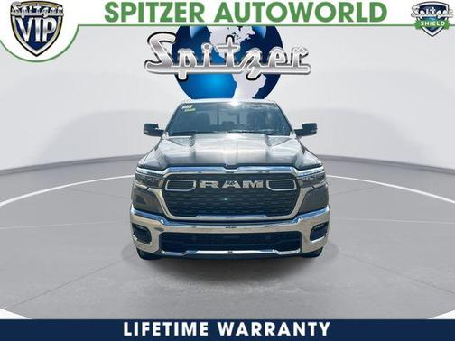 Granite Crystal Clearcoat Metallic 2026 RAM 1500 Big Horn/Lone Star