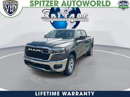 Granite Crystal Clearcoat Metallic 2026 RAM 1500 Big Horn/Lone Star