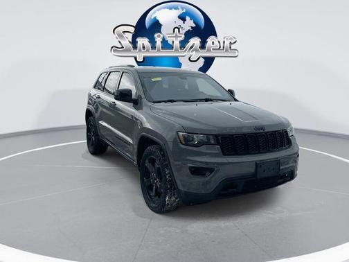 2019 Jeep Grand Cherokee Laredo