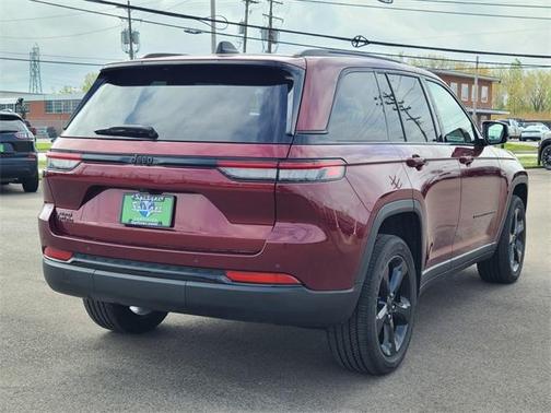 2022 Jeep Grand Cherokee Altitude