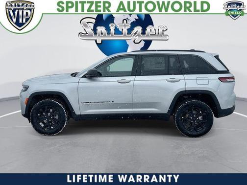 2026 Jeep Grand Cherokee Laredo