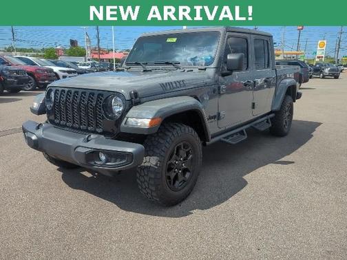2021 Jeep Gladiator Sport