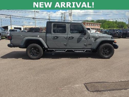 2021 Jeep Gladiator Sport