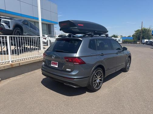 2021 Volkswagen Tiguan 2.0T SE R-Line Black