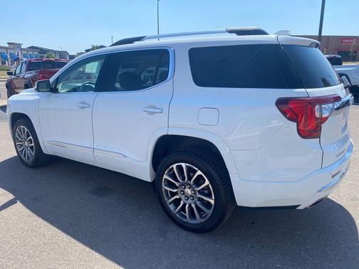 Summit White 2023 GMC Acadia Denali