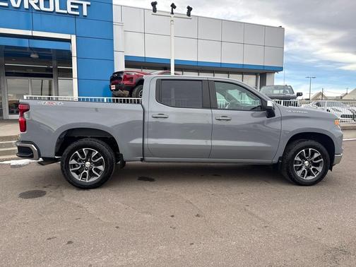 2024 Chevrolet Silverado 1500 LT