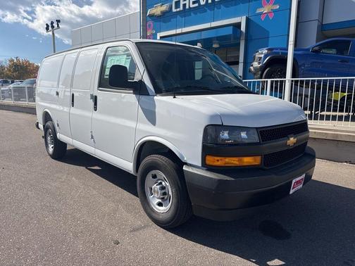 2025 Chevrolet Express 2500 Work Van