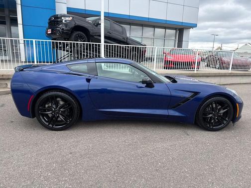 Admiral Blue Metallic 2017 Chevrolet Corvette Stingray Z51