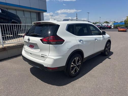 2020 Nissan Rogue SV