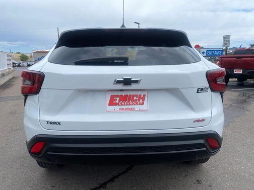 Summit White 2024 Chevrolet Trax 1RS