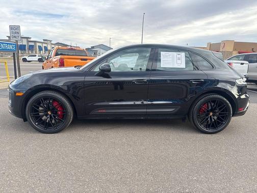 2025 Porsche Macan GTS