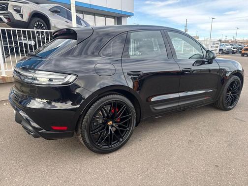 2025 Porsche Macan GTS