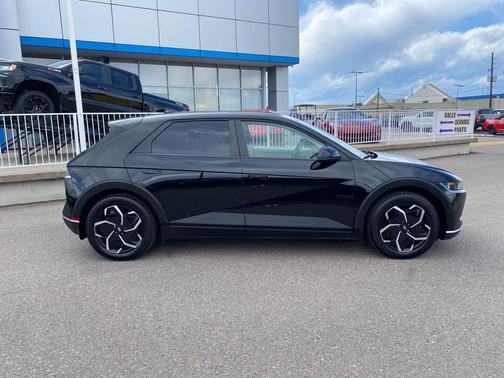 Black 2024 Hyundai IONIQ 5 SEL
