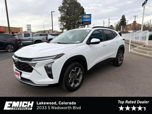 Summit White 2024 Chevrolet Trax LT