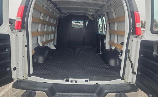 2023 GMC Savana 2500 Work Van