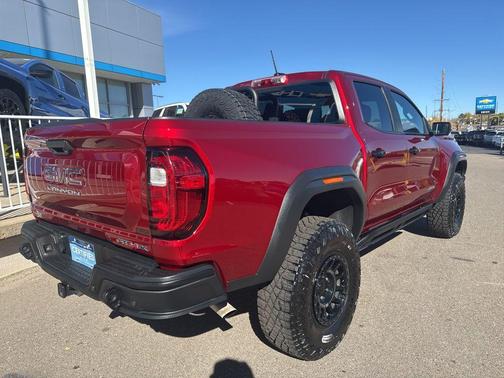 2025 GMC Canyon AT4