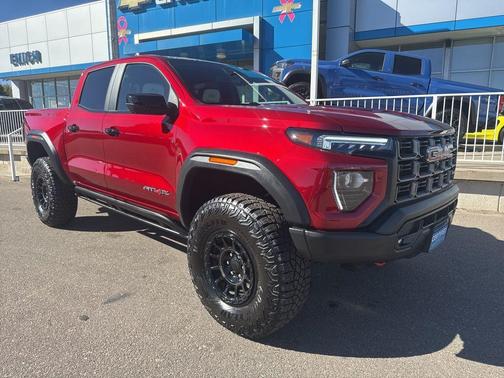 2025 GMC Canyon AT4