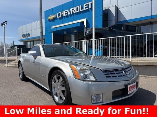 2004 Cadillac XLR Base