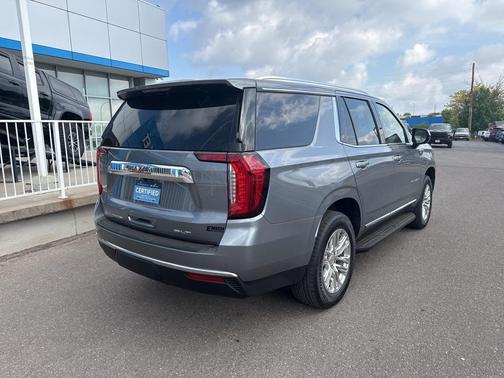 2022 GMC Yukon SLT