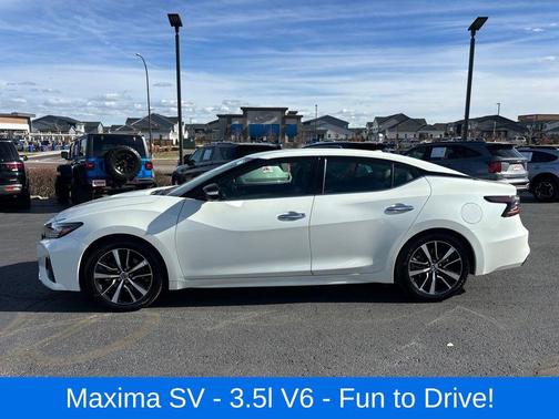 2022 Nissan Maxima SV