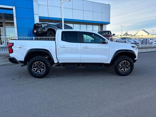 2025 Chevrolet Colorado ZR2