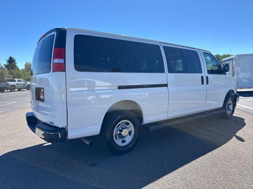 Summit White 2025 Chevrolet Express 3500 LT