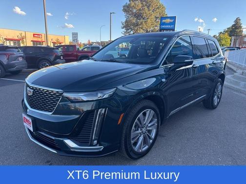 2025 Cadillac XT6 Premium Luxury AWD