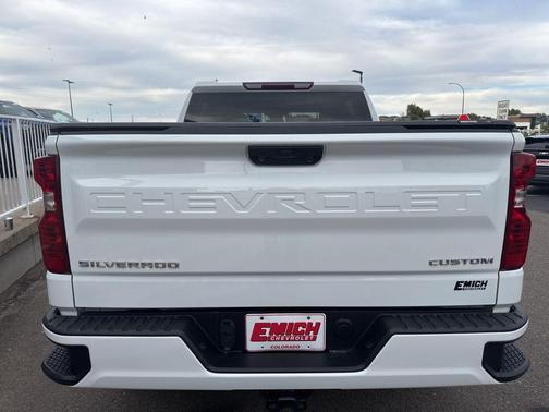 2022 Chevrolet Silverado 1500 Custom