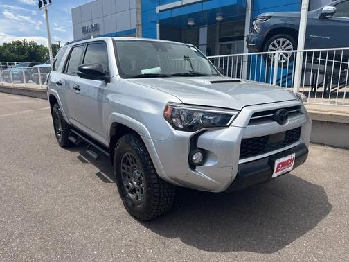 2020 Toyota 4Runner Venture