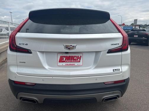 2022 Cadillac XT4 Premium Luxury
