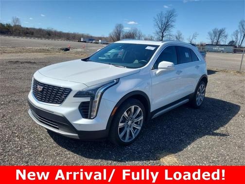 2022 Cadillac XT4 Premium Luxury