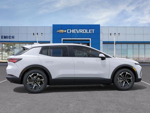 Summit White 2026 Chevrolet Equinox EV LT 1