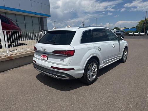 2023 Audi Q7 55 Premium Plus