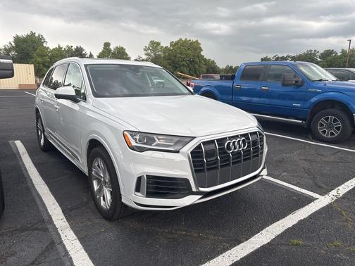2023 Audi Q7 55 Premium Plus