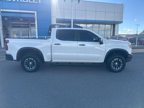 Summit White 2024 Chevrolet Silverado 1500 ZR2