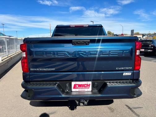 2022 Chevrolet Silverado 1500 Custom