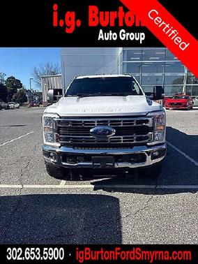 Oxford White 2023 Ford F-350 XLT