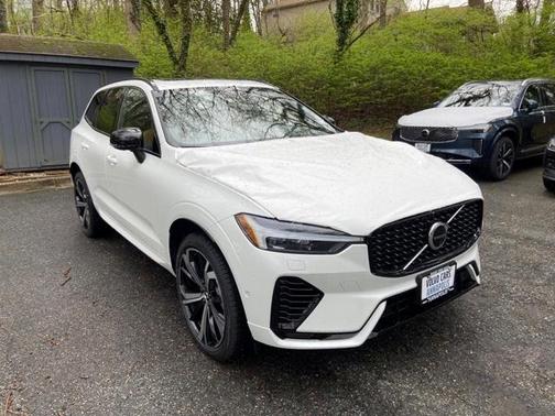 2025 Volvo XC60 Plug-In Hybrid T8 Ultra