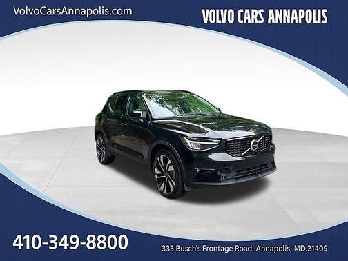 Onyx Black 2023 Volvo XC40 Plus