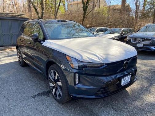 2025 Volvo EX90 Twin Motor Plus