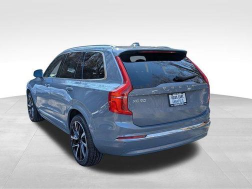2023 Volvo XC90 B6 Plus 7-Seater