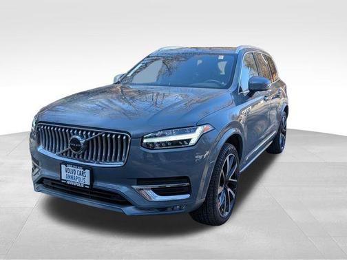 2023 Volvo XC90 B6 Plus 7-Seater