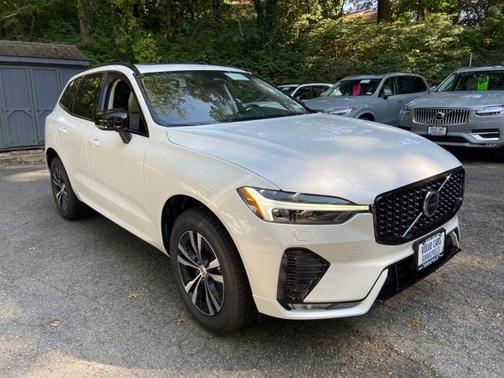 2025 Volvo XC60 B5 Core