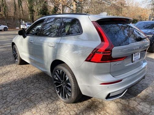 2026 Volvo XC60 B5 Ultra